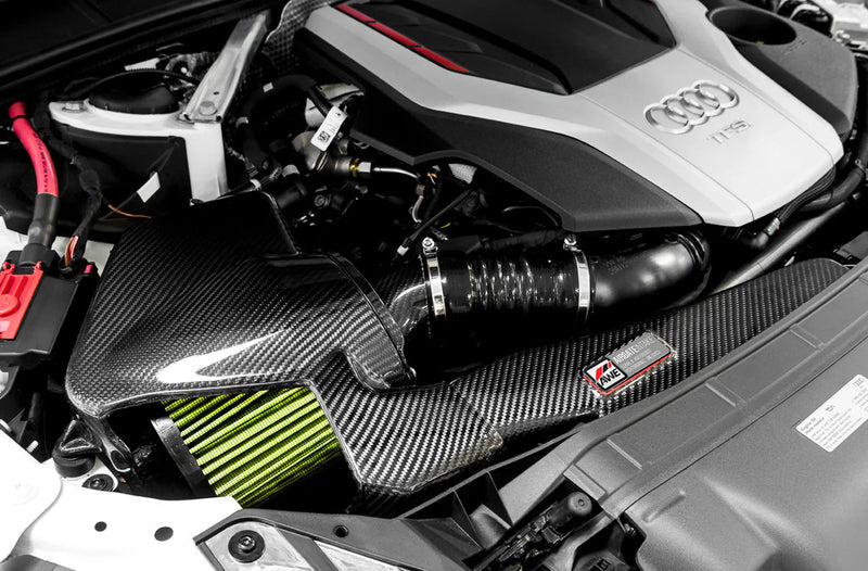 AWE AirGate Carbon Intake Audi B9 — installert i motorrom