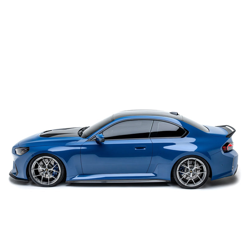 ADRO BMW G87 M2 Side Skirts V2 — bakperspektiv