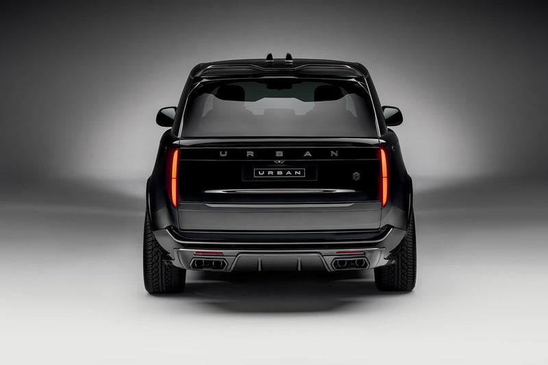 Urban Automotive Range Rover L460 Rear Spoiler — installert på bil
