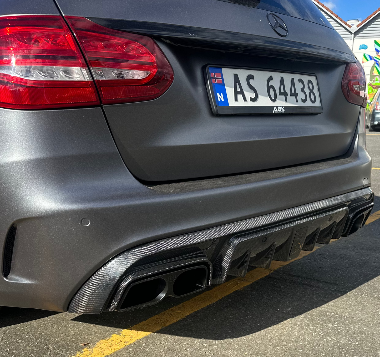 KONG Carbon B Style Diffuser – Mercedes-Benz C-Klasse W205 Sedan/Stasjonsvogn (2014–2021)