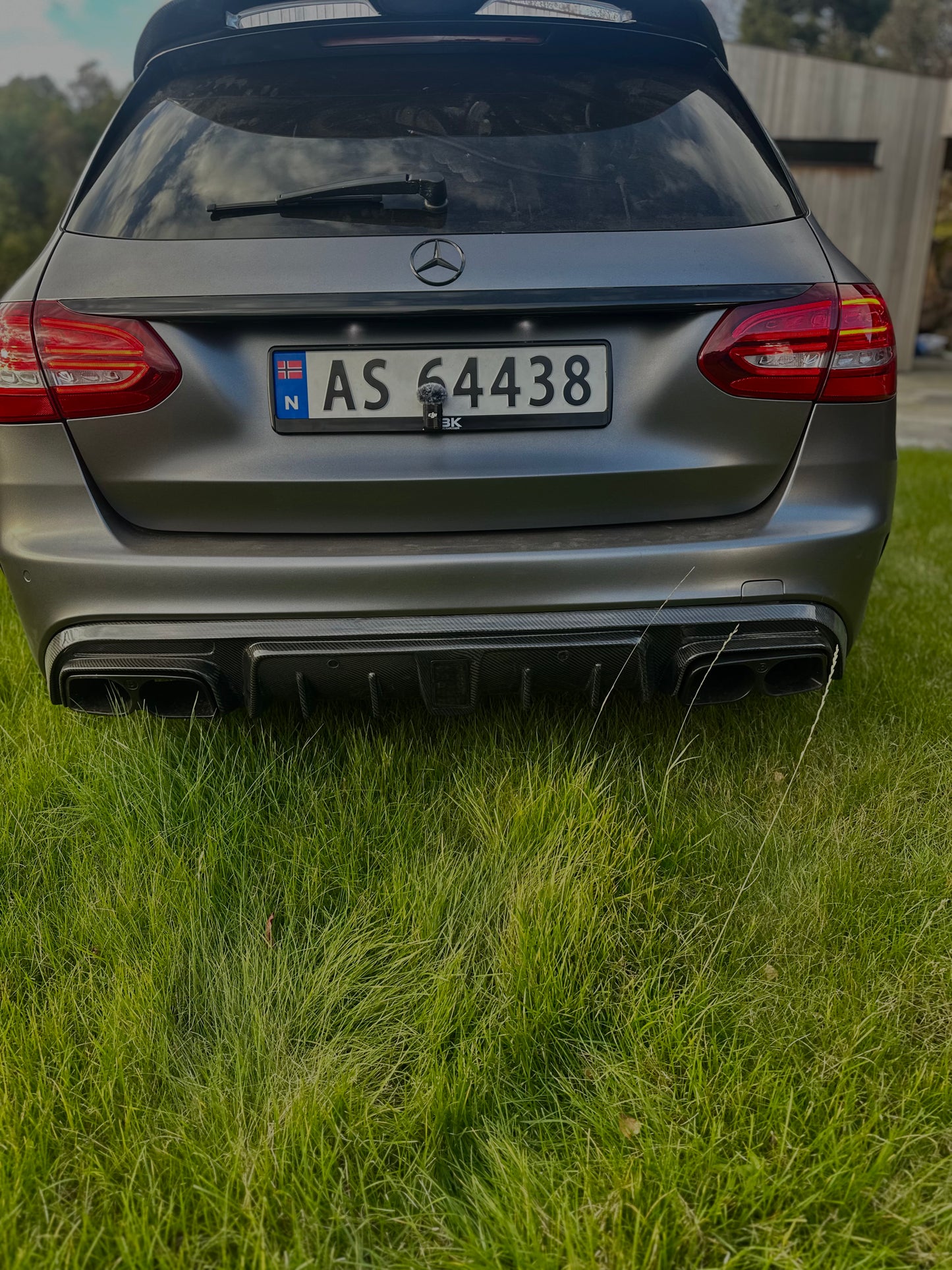 KONG Carbon B Style Diffuser – Mercedes-Benz C-Klasse W205 Sedan/Stasjonsvogn (2014–2021)