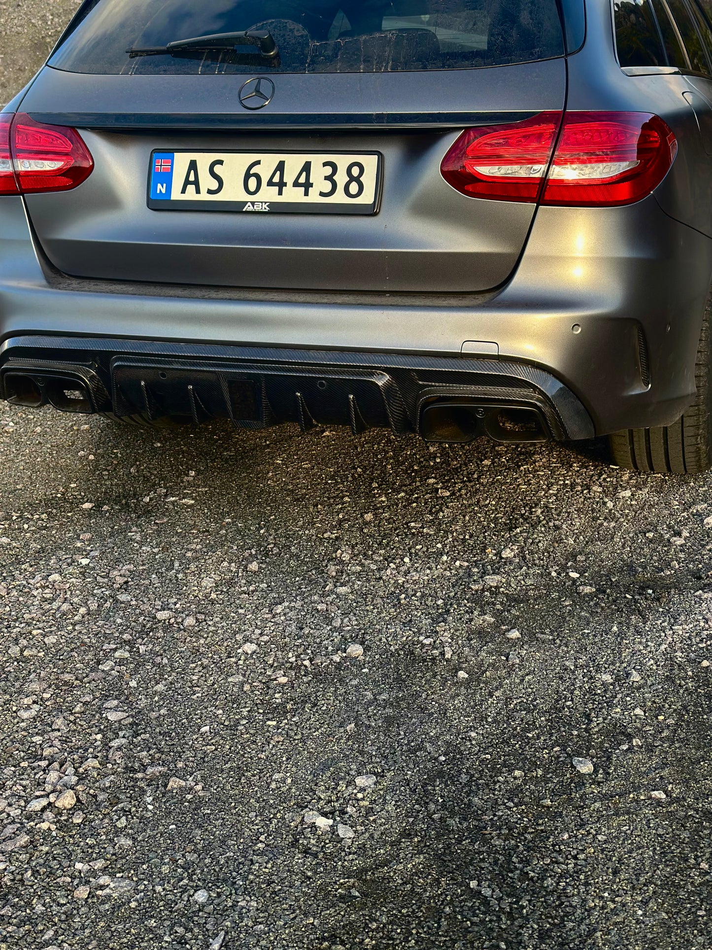 KONG Carbon B Style Diffuser – Mercedes-Benz C-Klasse W205 Sedan/Stasjonsvogn (2014–2021)