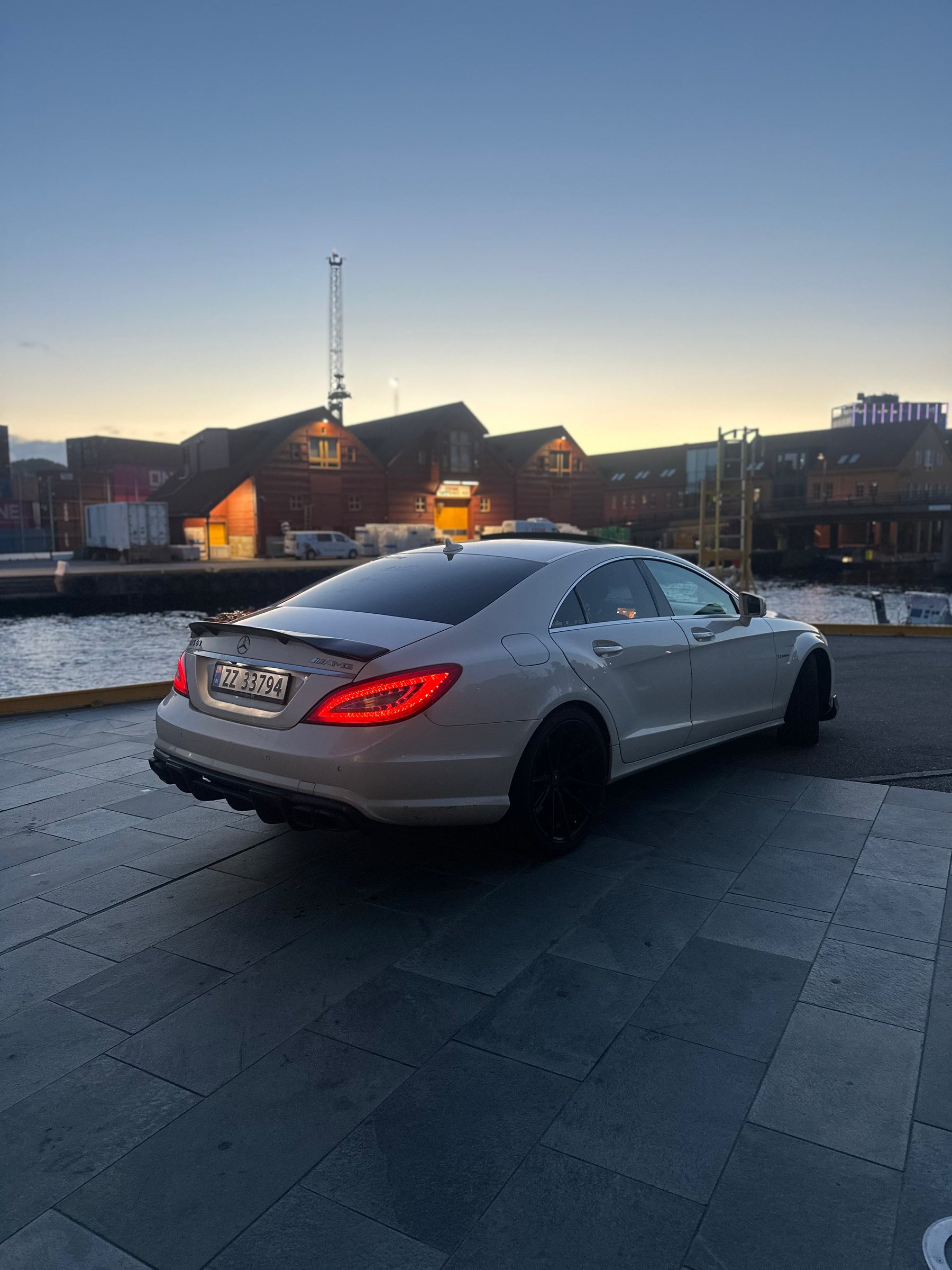 Mercedes CLS63 AMG - Luxury missile build