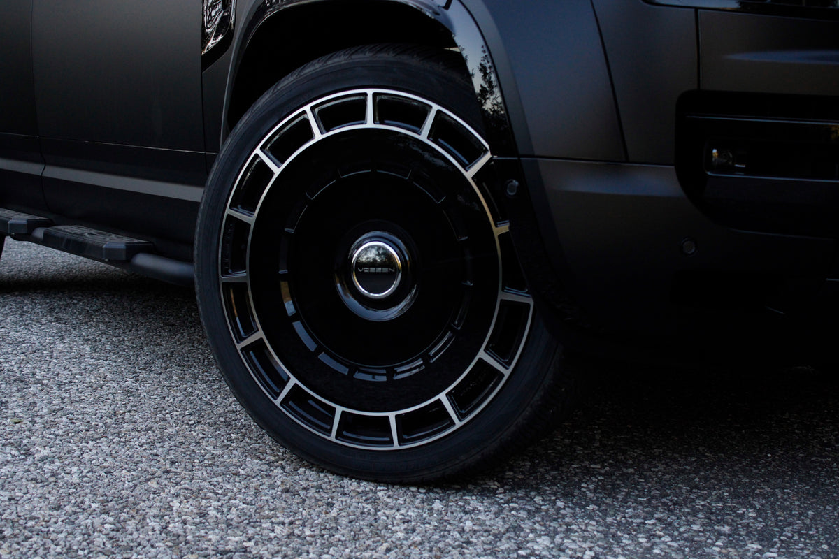 Land Rover Defender OCTA -URBAN EDITION