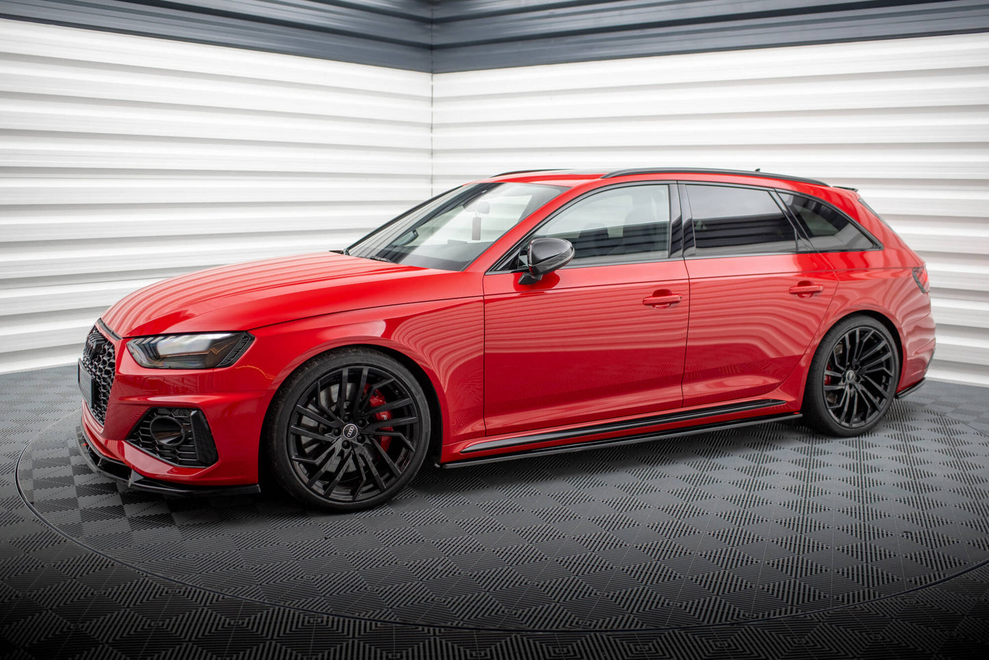 Side Skirts Diffusers – Audi RS4 B9 / B9 Facelift (2017-2024)