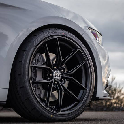 HRE FlowForm FF21 Tarmac på bil