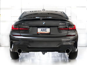 AWE BMW G2X 330i eksossystem — installert bakperspektiv