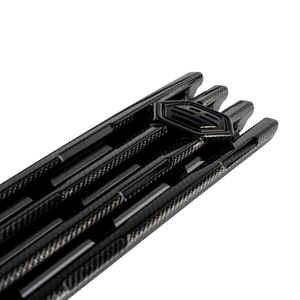 Urban Automotive L461 Sport Carbon Matrix Grille - 2x2 twill detalj