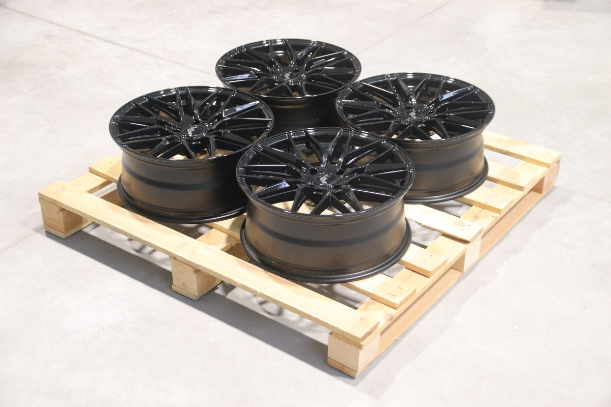 Set of JR28 18x7,5 ET25 4x108 Gloss Black