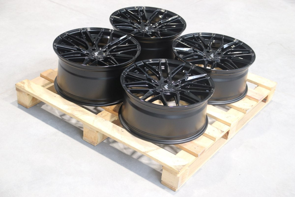 Set of JR28 19x8,5 ET35 + 19x9,5 ET30 5x120 Gloss Black