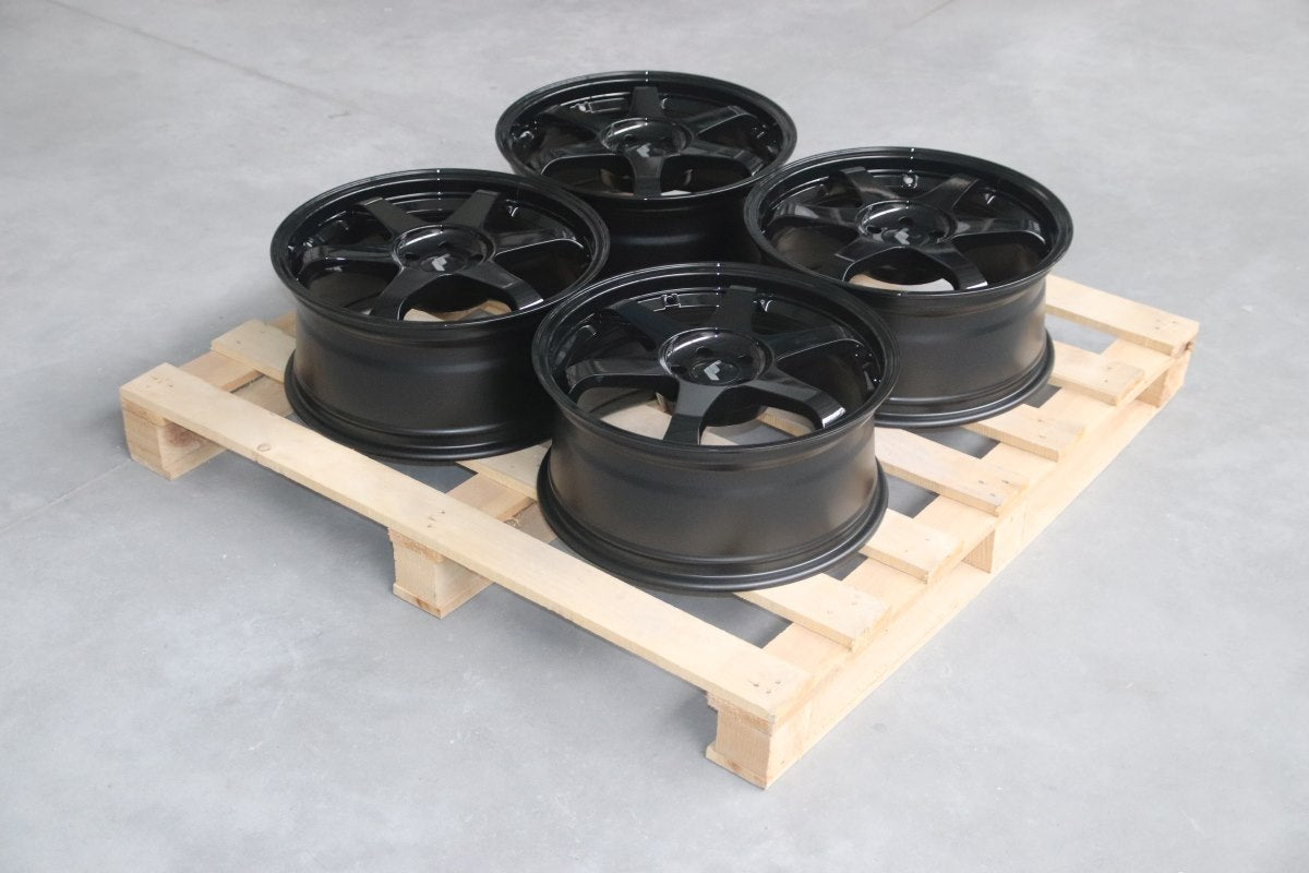 Set of JR3 18x8 ET35 5x100 Gloss Black