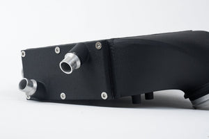 CSF BMW M3 F80 Top Mount Intercooler — montert i motorrom