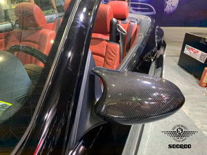 SOOQOO – Carbon Speilkåper (M Style)  BMW 1-serie / 3-serie / 1M E82 E87 E90 E91 E92 E93 (2005–2013)