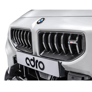 ADRO BMW G87 M2 Grille — nærbilde carbon weave