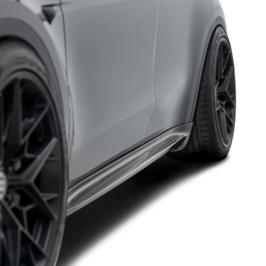 ADRO Tesla Model Y Side Skirts V1 — detalj carbon weave