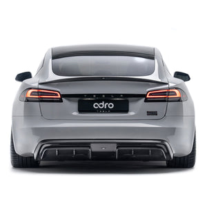 ADRO Tesla Model S Plaid Spoiler — detalj carbon weave