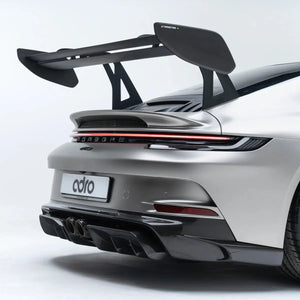 ADRO Porsche 992 GT3 AT-P Swan Neck Wing — detalj prepreg carbon