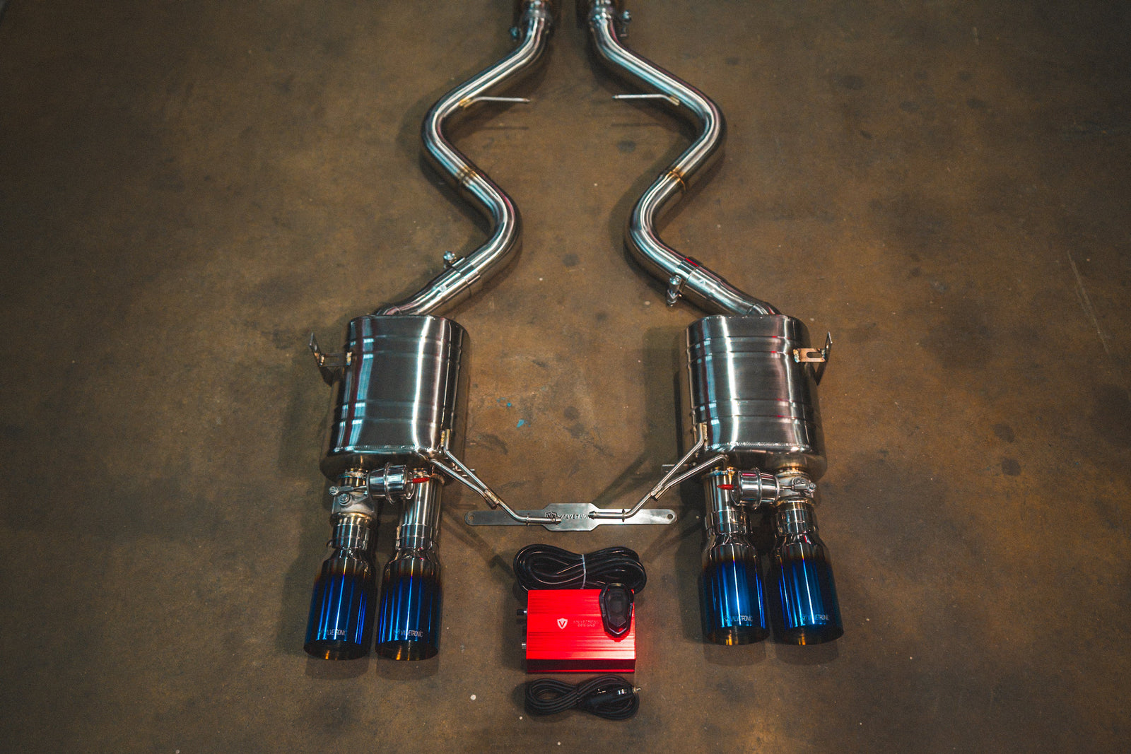 Valvetronic Designs Spjeldstyrt Eksosanlegg – BMW M3 E90, E92, E93 (S65 V8 T304 Stainless)