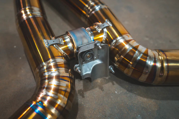 Valvetronic Designs Titanium Eksosanlegg – Mercedes-AMG E63 / E63S (W213, 2016–2024) KONG PERFORMANCE
