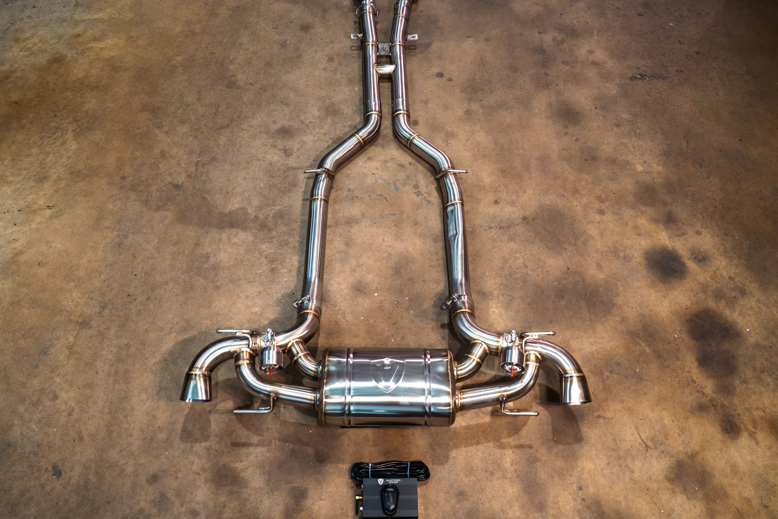 Valvetronic Designs Spjeldstyrt Eksosanlegg – Mercedes SLS AMG (6.2 V8)