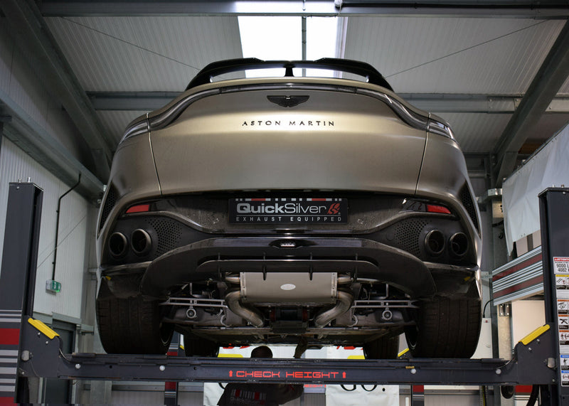 QuickSilver Aston Martin DBX 707 sportseksosanlegg med Sound Architect
