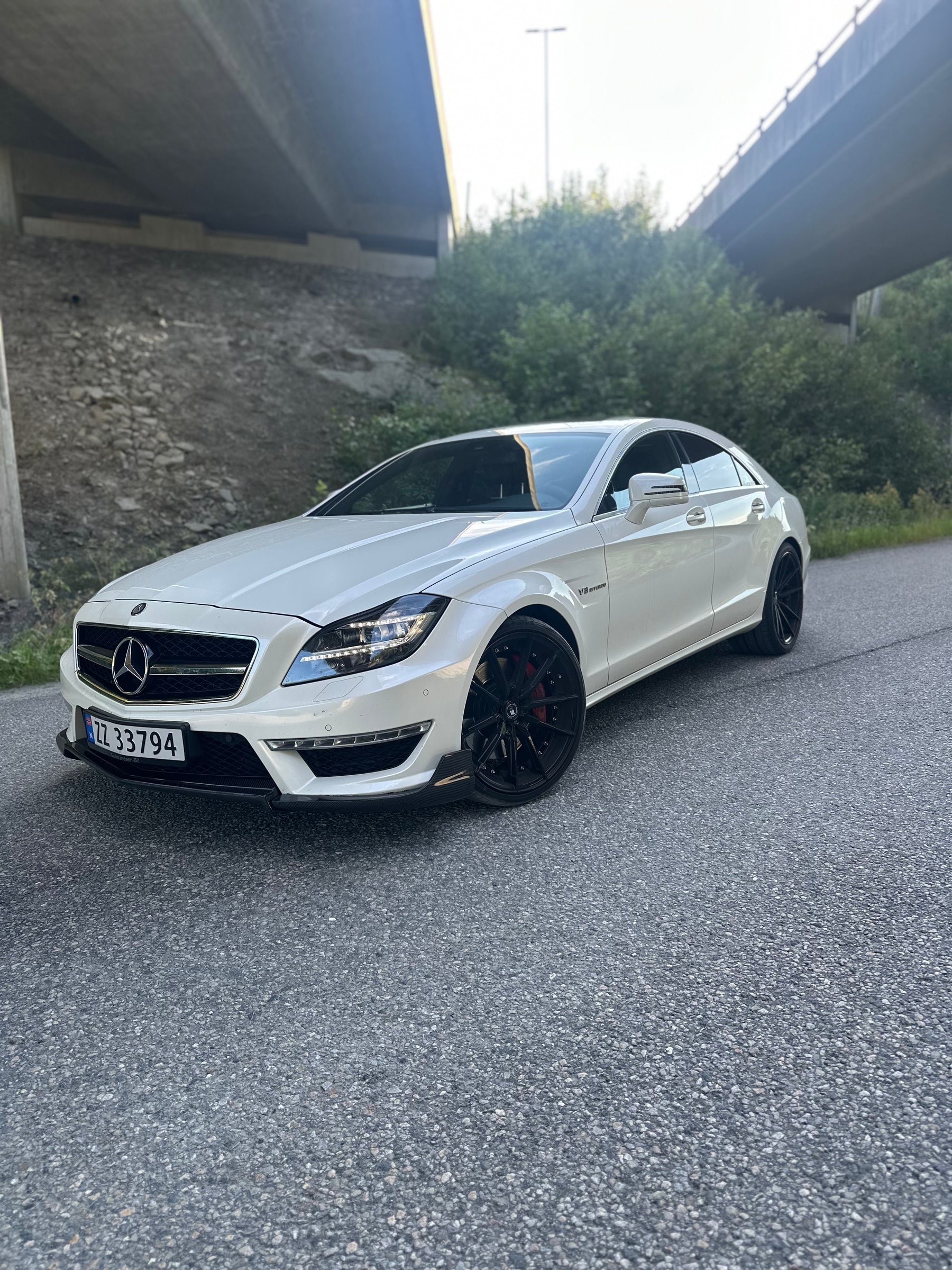 Mercedes CLS63 AMG - Luxury missile build