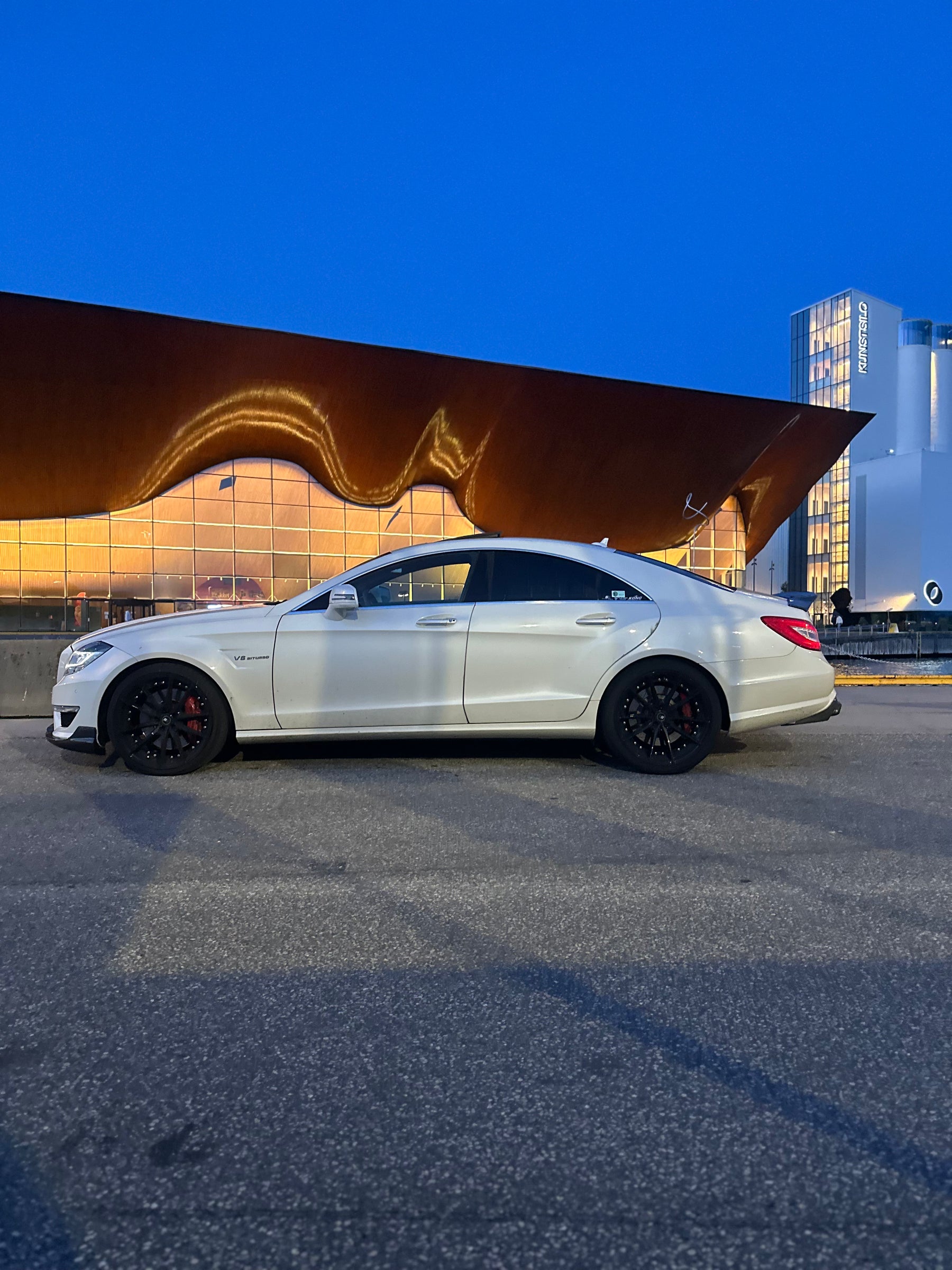 Mercedes CLS63 AMG - Luxury missile build
