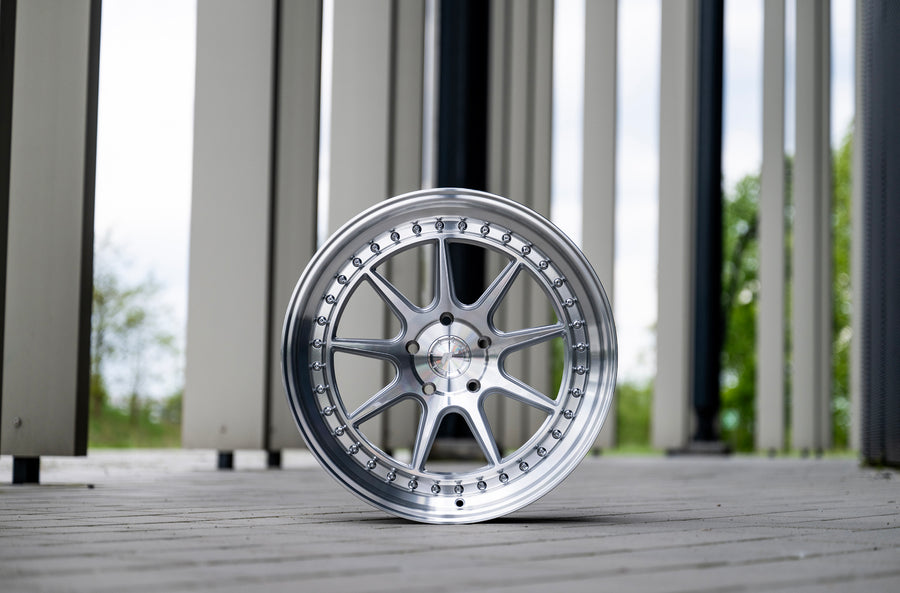 Japan Racing Jr47 - 19x8,5 og 19x9,5
