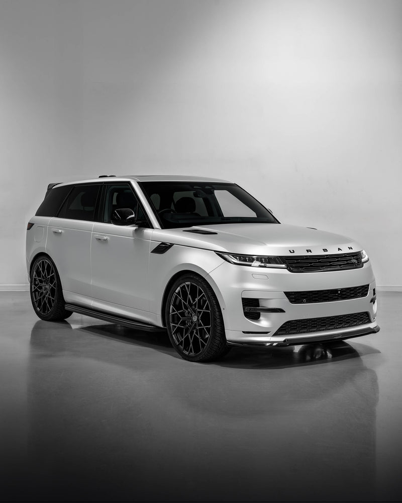 Urban Automotive Range Rover L461 Sport Aero Front Splitter — installert på bil