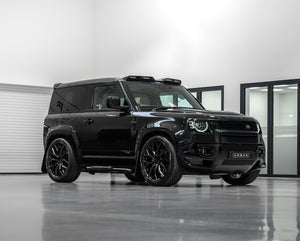 Urban Automotive Defender 90 Side Steps — installert på bil