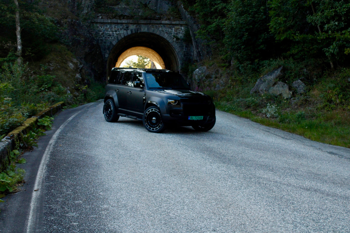 Land Rover Defender OCTA -URBAN EDITION