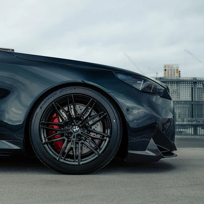 MHC+ BMW G90 & G99 M5 Performance Style Front Splitter – Pre-Preg Carbon