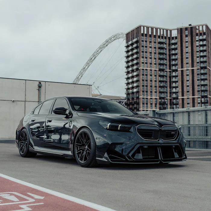 MHC+ BMW G90 & G99 M5 Performance Style Side Skirts – Pre-Preg Carbon Fibre