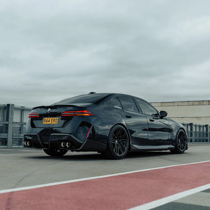 MHC+ BMW G90 M5 Performance Style Rear Spoiler i pre-preg carbon