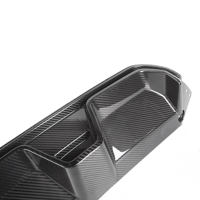 MHC+ BMW M5 LCI CS Style Diffuser i pre-preg gloss carbon (F90)