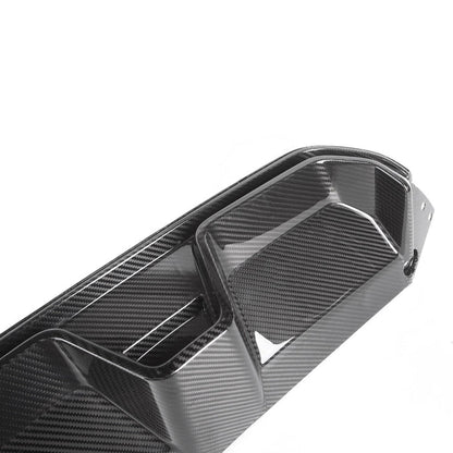 MHC+ BMW M5 LCI CS Style Diffuser i pre-preg gloss carbon (F90)