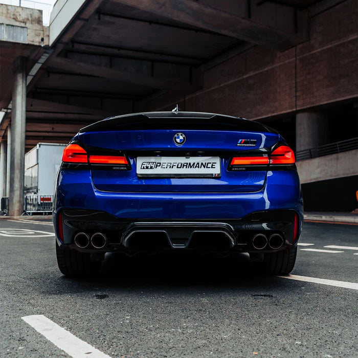 MHC+ BMW M5 LCI CS Style Diffuser i pre-preg gloss carbon (F90)