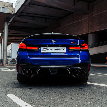 MHC+ BMW M5 LCI CS Style Diffuser i pre-preg gloss carbon (F90)