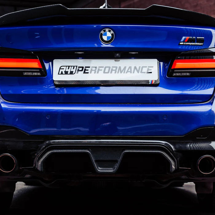 MHC+ BMW M5 LCI CS Style Diffuser i pre-preg gloss carbon (F90)