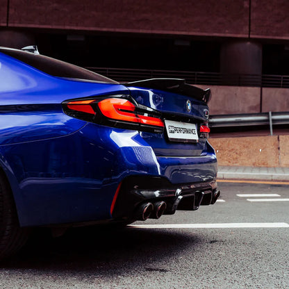 MHC+ BMW M5 LCI CS Style Diffuser i pre-preg gloss carbon (F90)