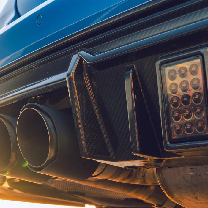 MHC+ BMW M3/M4 DF1 LED Rear Diffuser – Pre-preg Carbon Fibre (G80/G81/G82/G83)