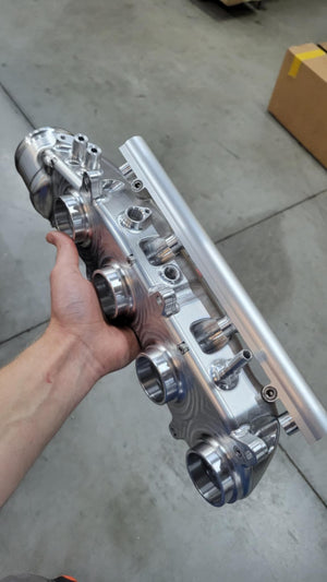VRP LS2 manifold montert
