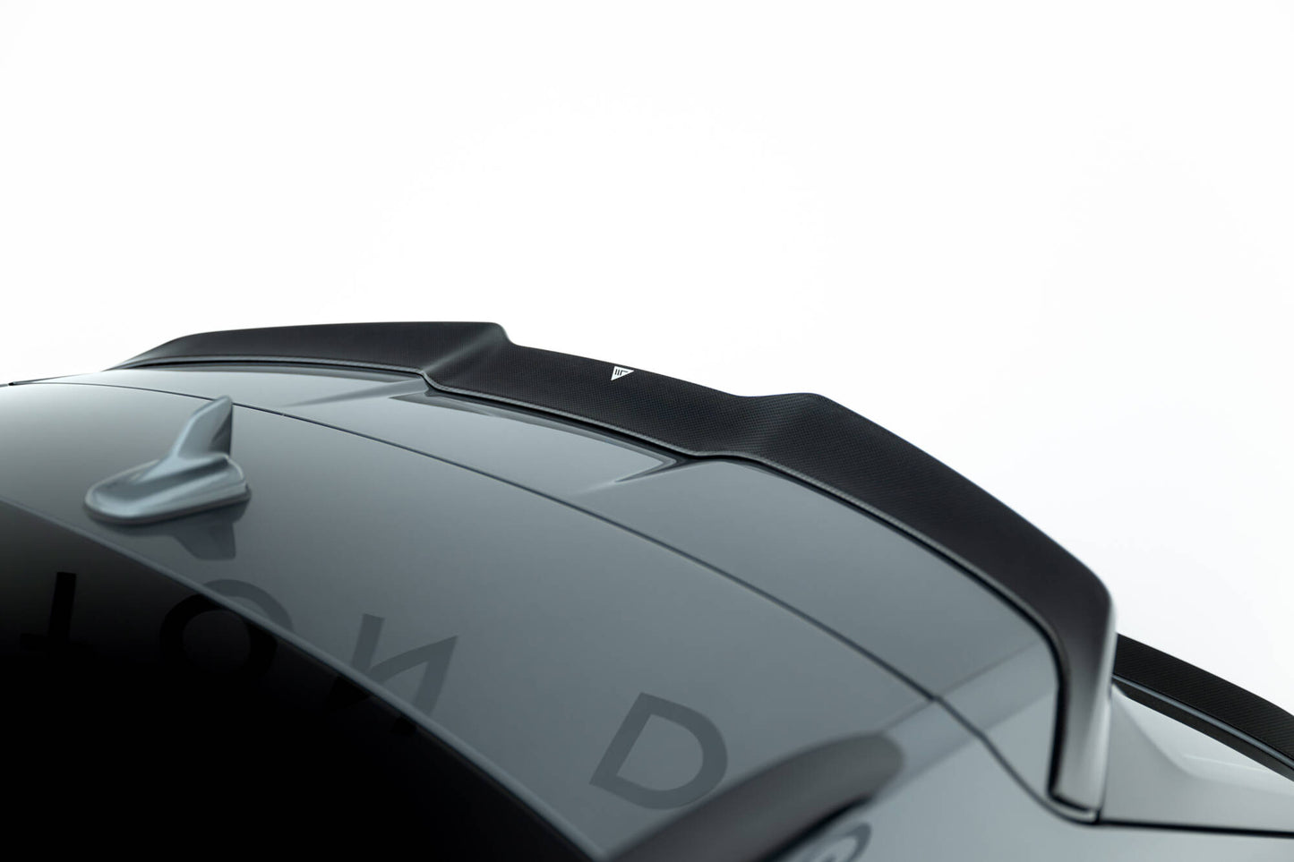 Prepreg Carbon Fiber Tailgate Spoiler (Upper) – Audi RS6 C8 (2019-2024)