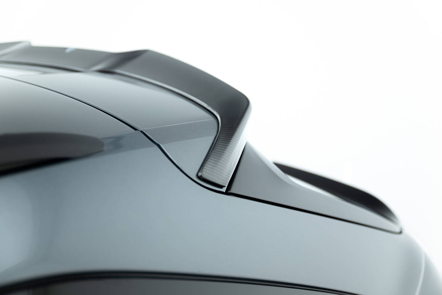 Prepreg Carbon Fiber Tailgate Spoiler (Upper) – Audi RS6 C8 (2019-2024)