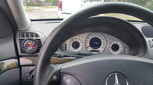 W211 gauge pod detalj